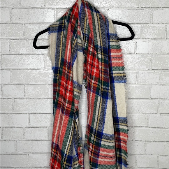 Plaid Colorful Chunky Scarf - Picture 3 of 4